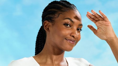 Bioderma - Woman exposed to sun